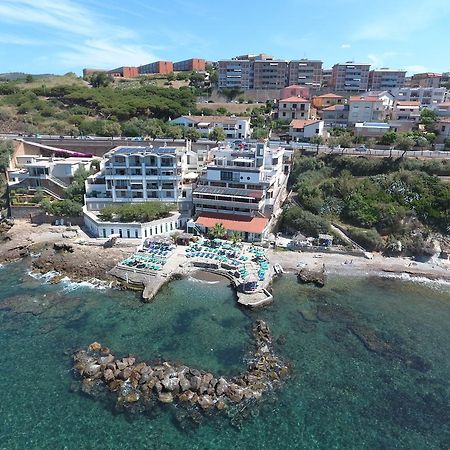 Hotel Esperia Piombino Bagian luar foto