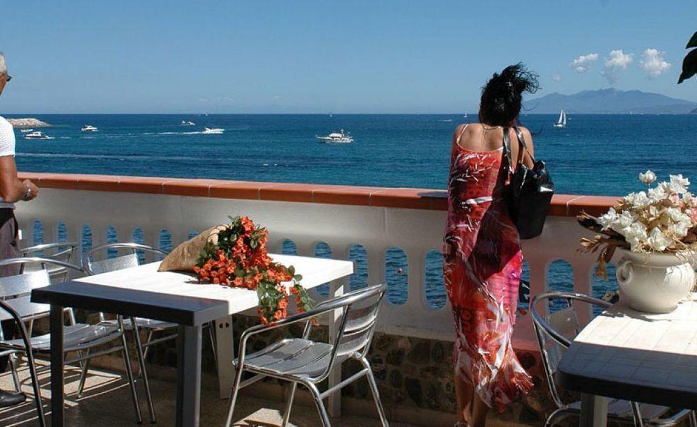 Hotel Esperia Piombino Bagian luar foto